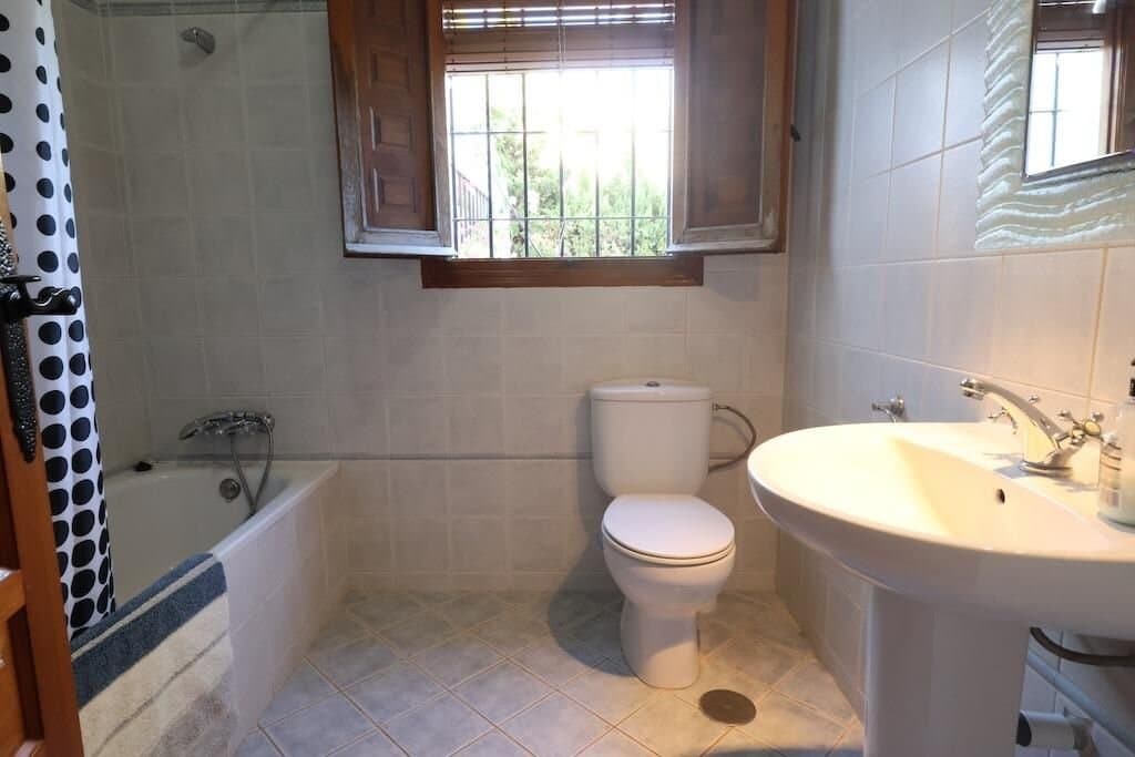 Villa de 4 Dormitorios en Costa Blanca, Cabo Roig - 11