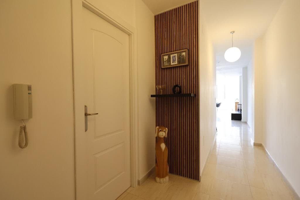 3-Bedroom Apartment in Torrevieja, Torrevieja - 2
