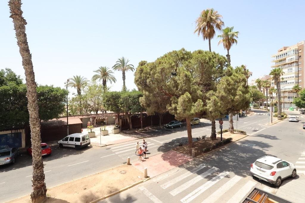 3-Bedroom Apartment in Torrevieja, Torrevieja - 30