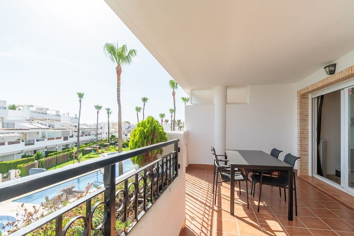 Apartamento de 2 Dormitorios en Villamartín-las Filipinas, Orihuela Costa - 16