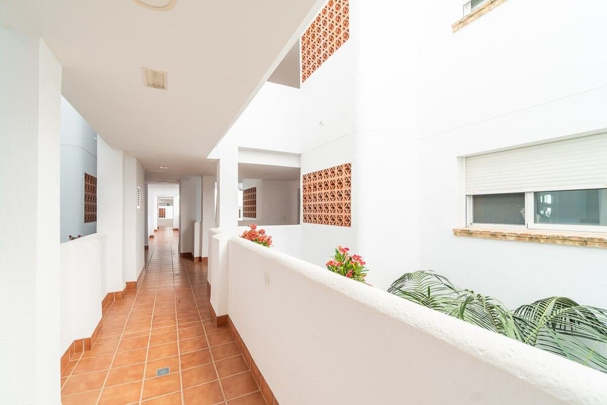 Apartamento de 2 Dormitorios en Villamartín-las Filipinas, Orihuela Costa - 33