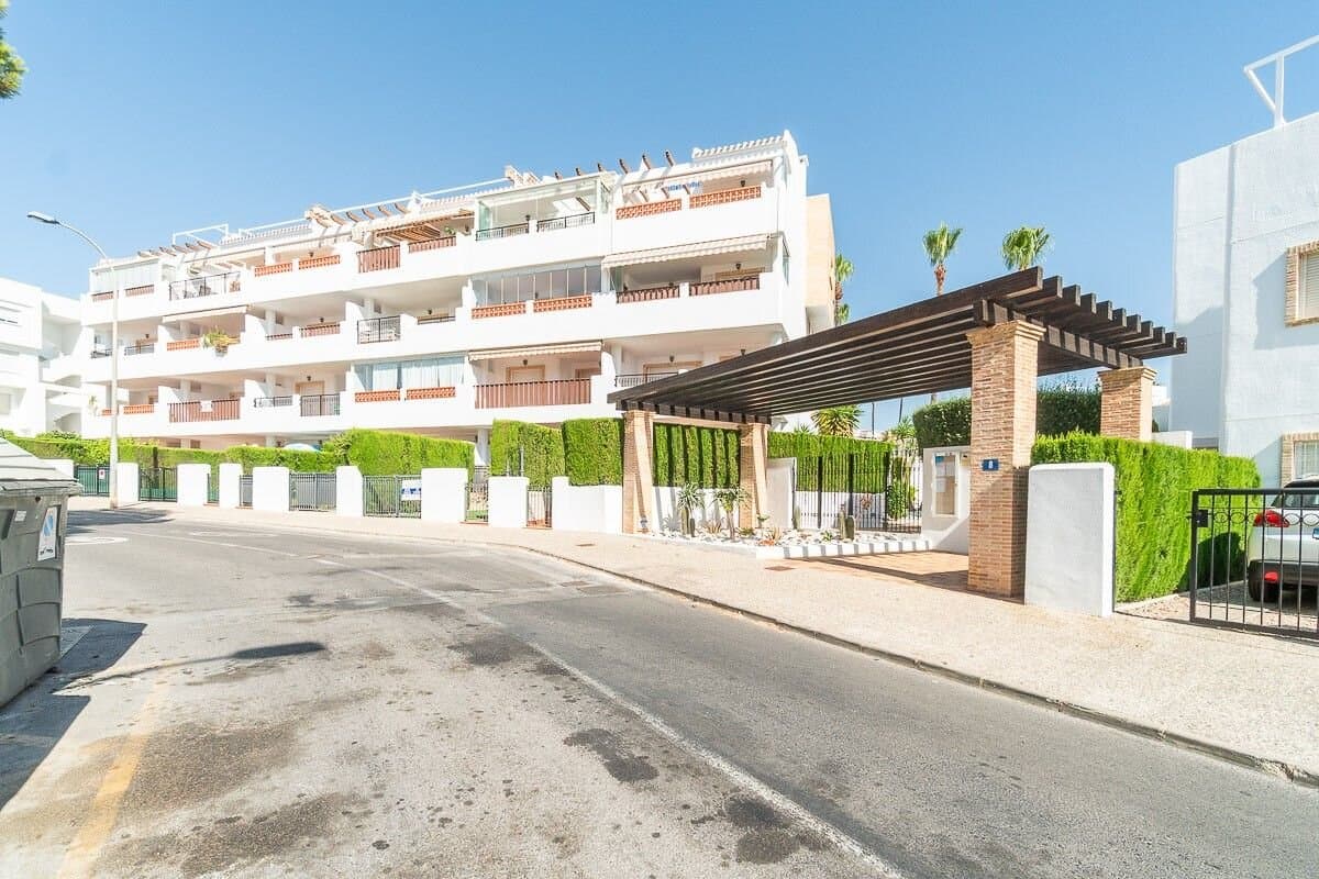 Apartamento de 2 Dormitorios en Villamartín-las Filipinas, Orihuela Costa - 35