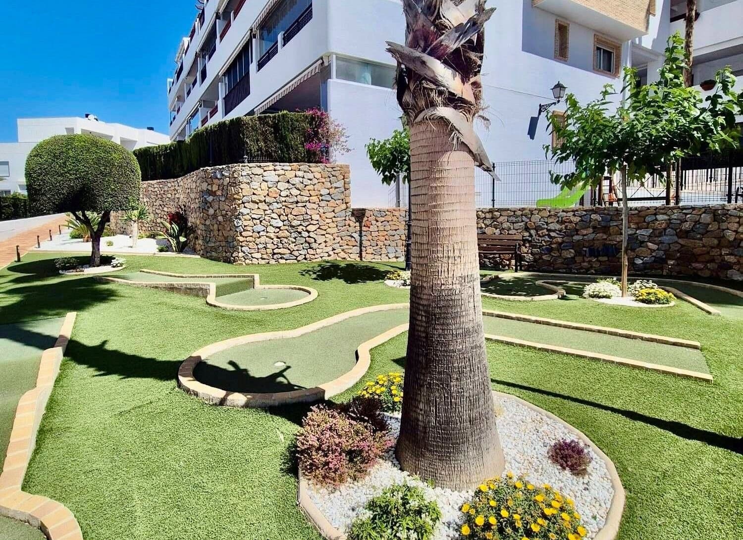 Apartamento de 2 Dormitorios en Villamartín-las Filipinas, Orihuela Costa - 36