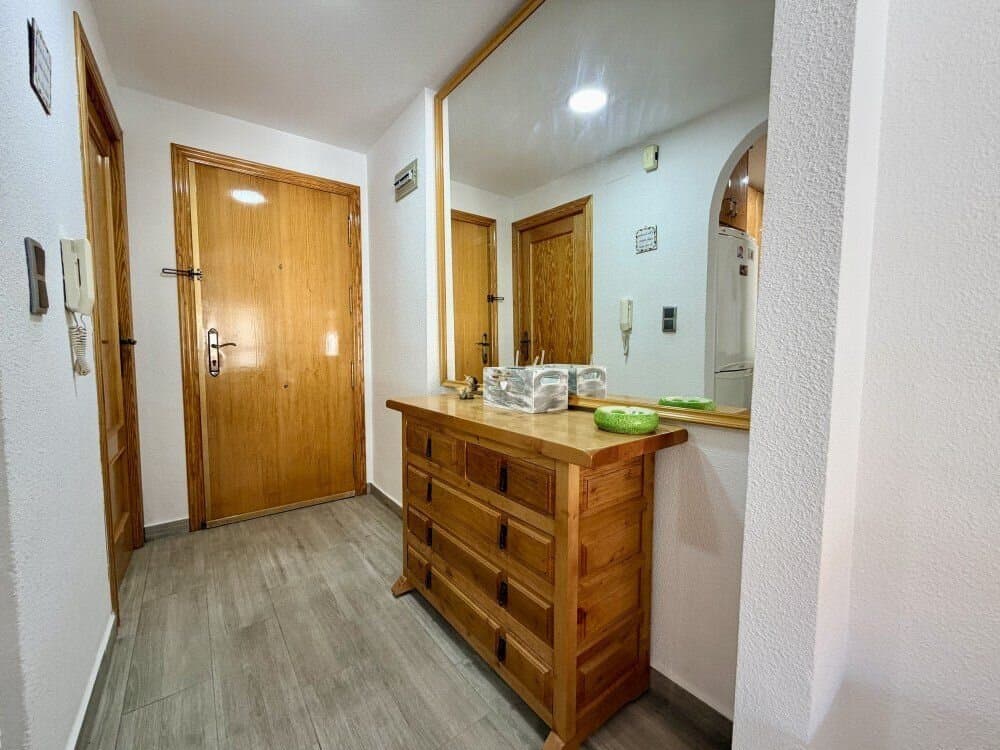 3-Bedroom Apartment in Pueblo, Guardamar del Segura - 9