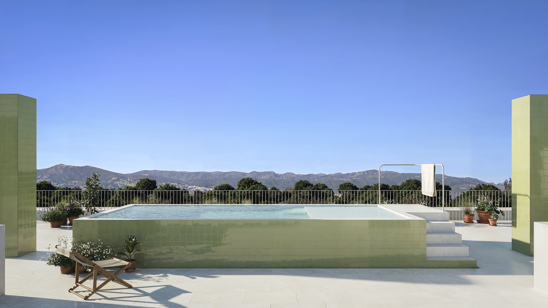 3-Bedroom Ground Floor Apartment in Jacarilla - 2