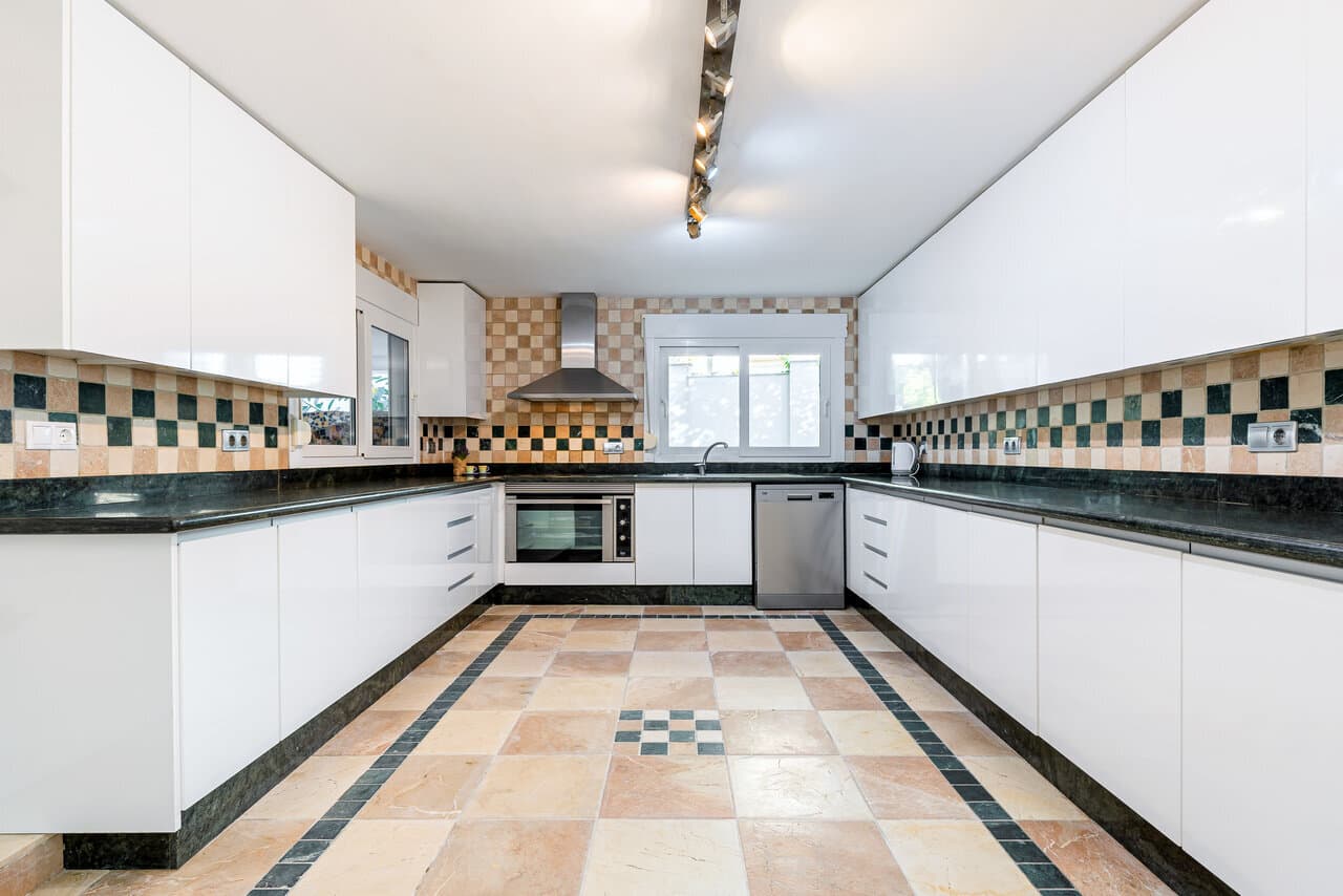 Villa de 7 Dormitorios en Campoamor, Orihuela Costa - 11