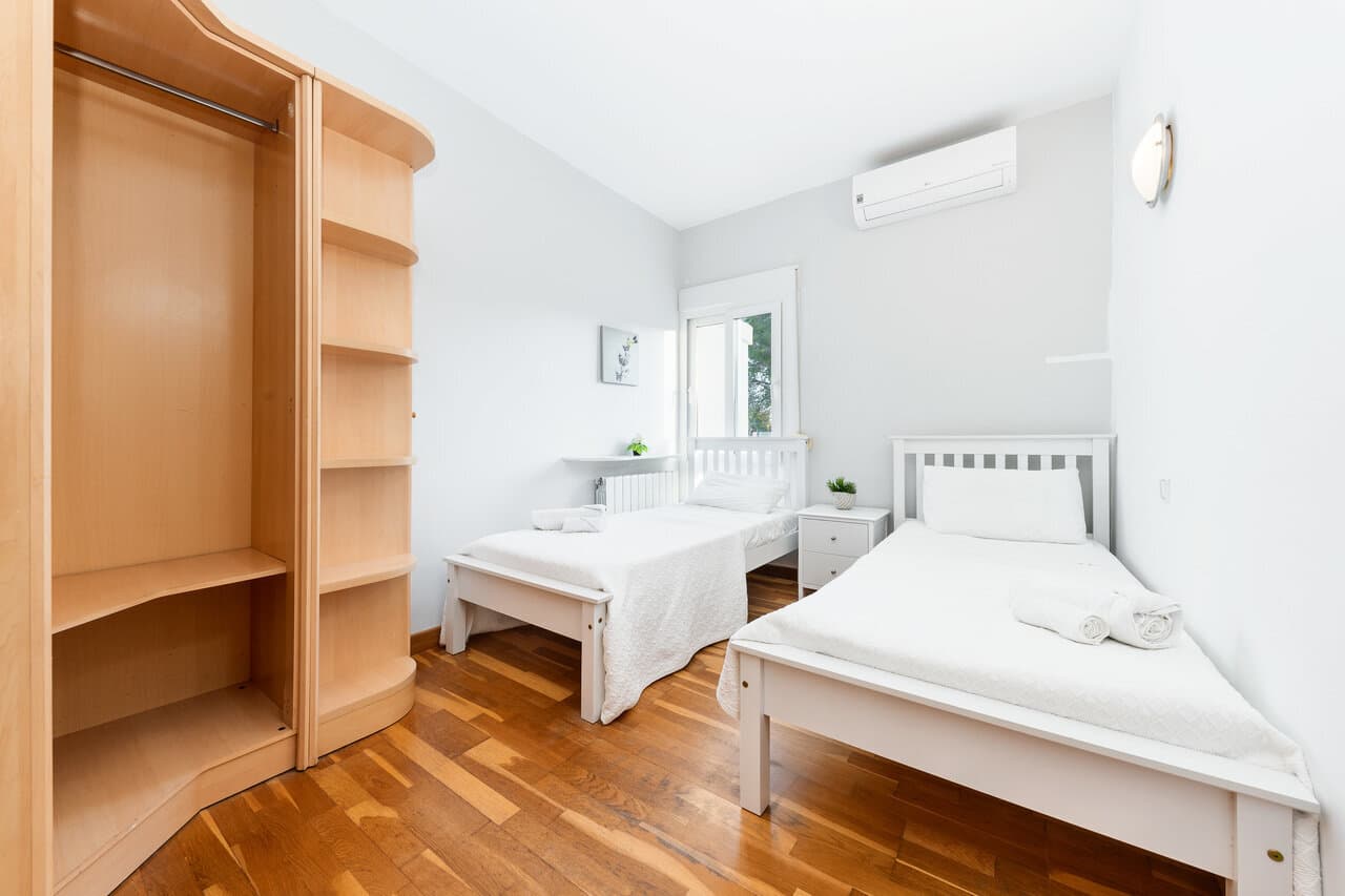 Villa de 7 Dormitorios en Campoamor, Orihuela Costa - 17