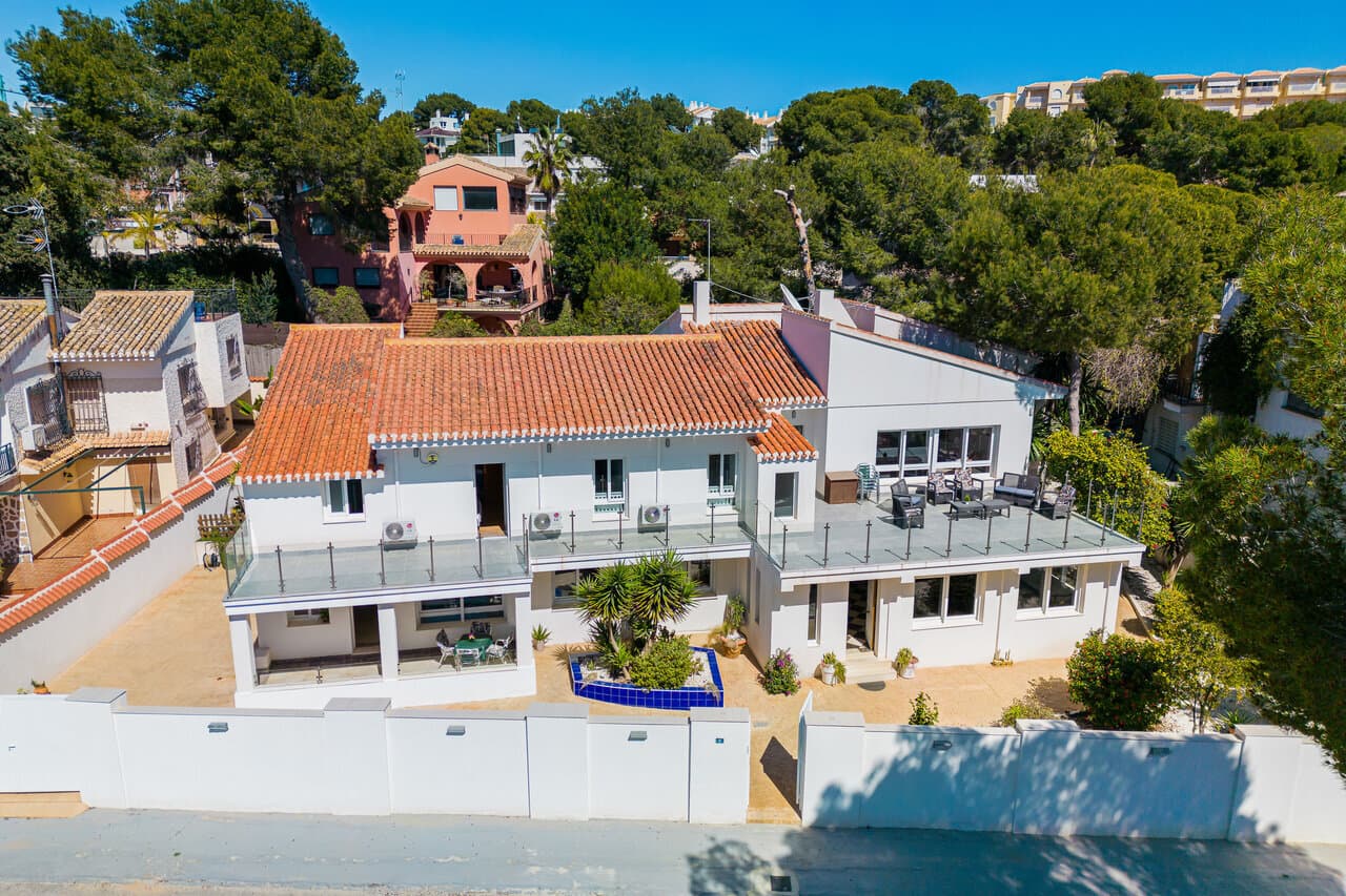 Villa de 7 Dormitorios en Campoamor, Orihuela Costa - 3