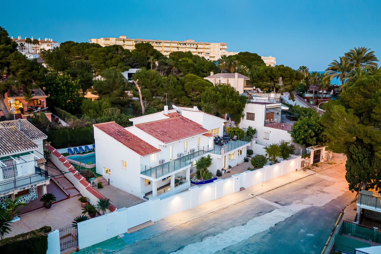 Villa de 7 Dormitorios en Campoamor, Orihuela Costa - 40