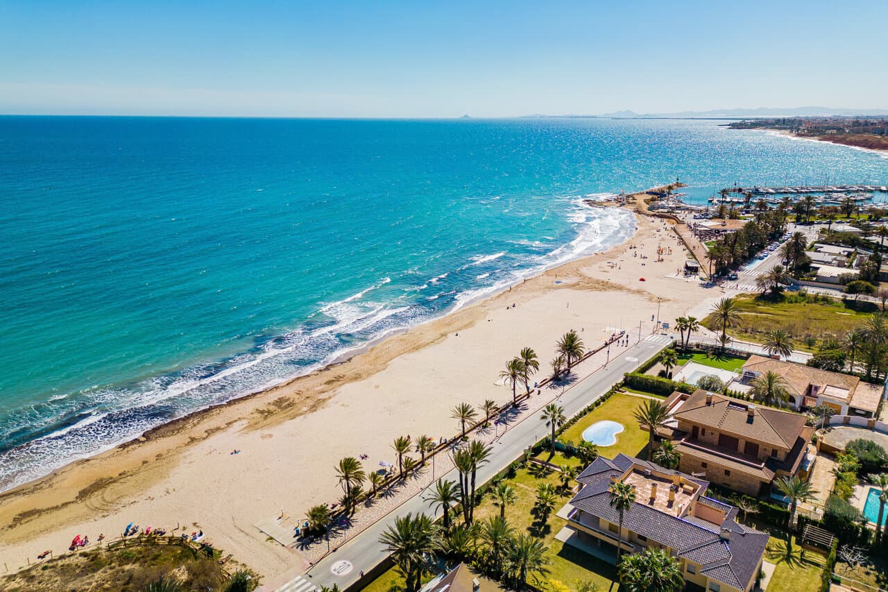 Villa de 7 Dormitorios en Campoamor, Orihuela Costa - 42
