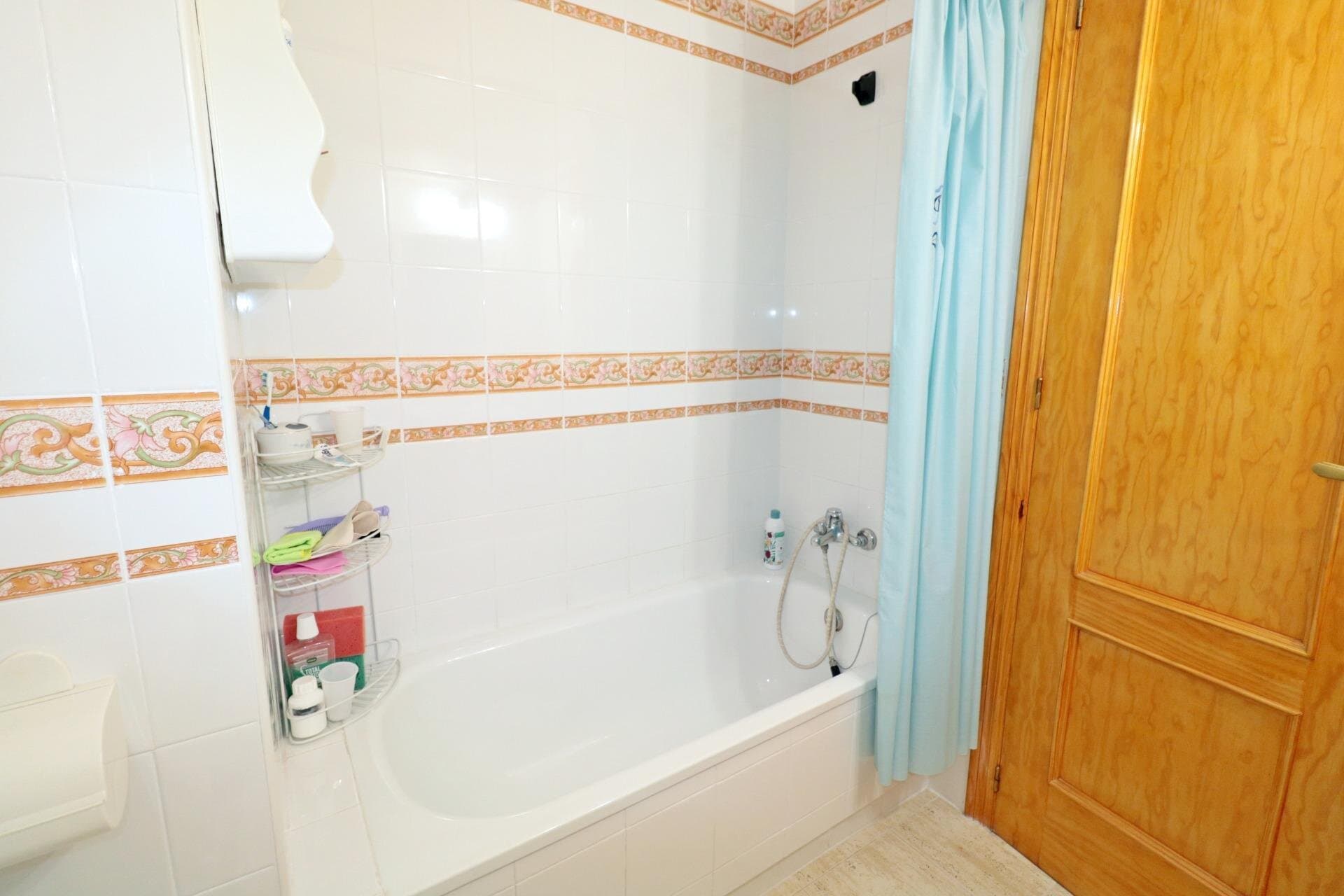 Apartamento de 2 Dormitorios en Acequion, Torrevieja - 17
