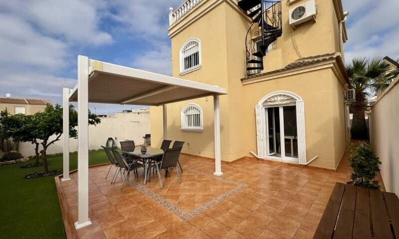 4-Bedroom Villa in Parque las Naciones, Torrevieja - 3