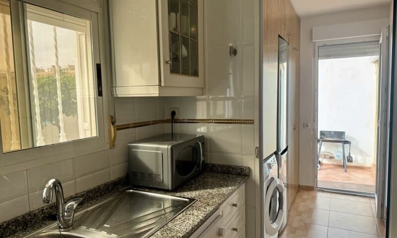 4-Bedroom Villa in Parque las Naciones, Torrevieja - 30