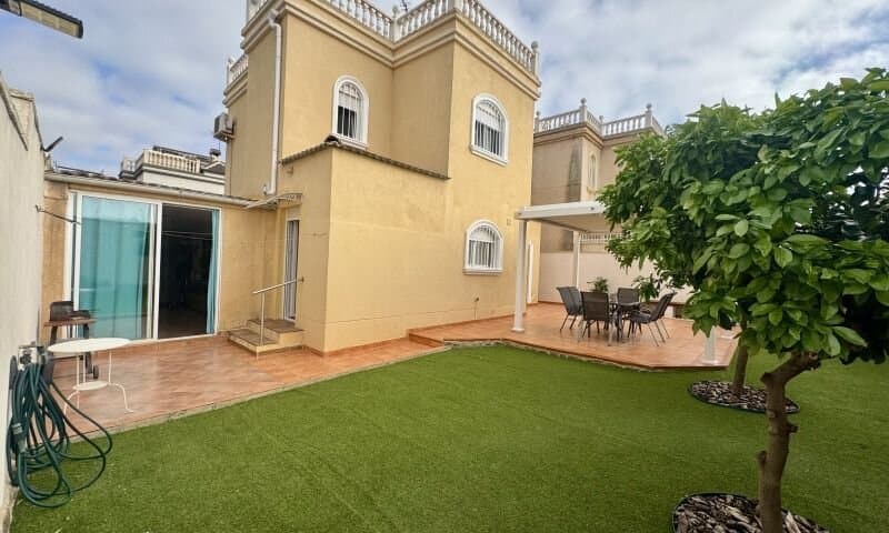 4-Bedroom Villa in Parque las Naciones, Torrevieja - 4