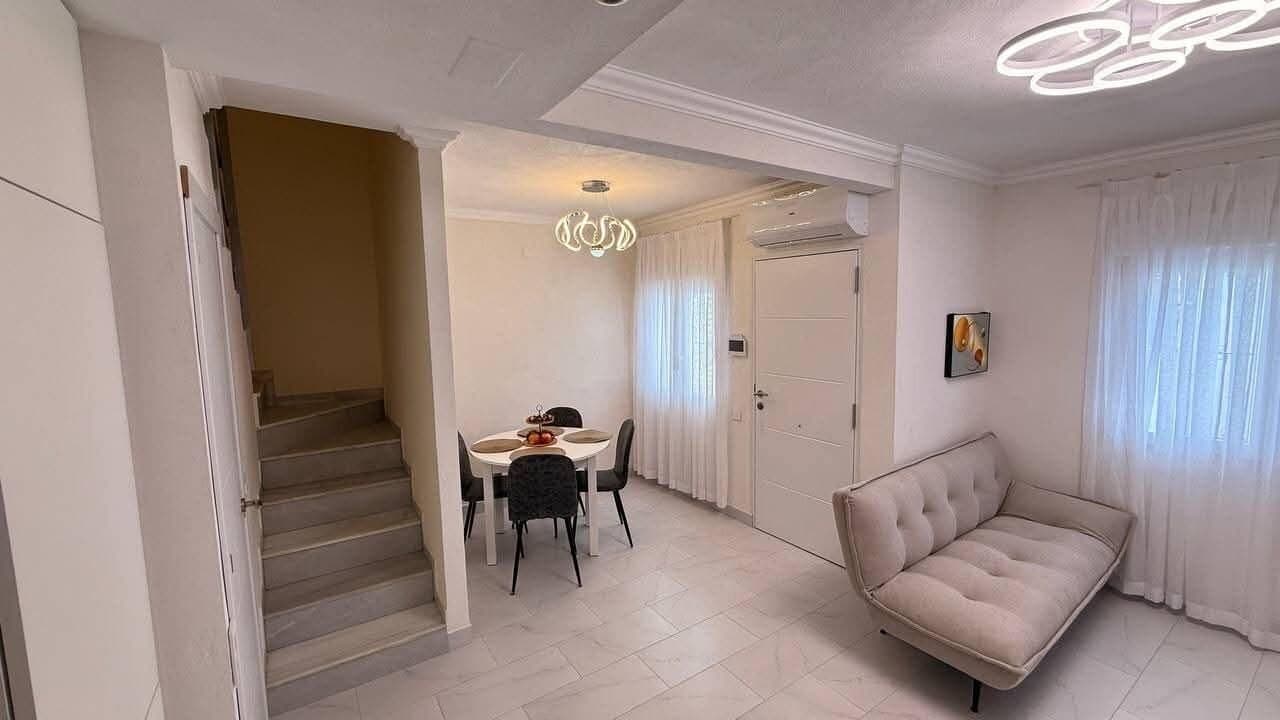 Casa de 3 Dormitorios en Playa del Cura, Torrevieja