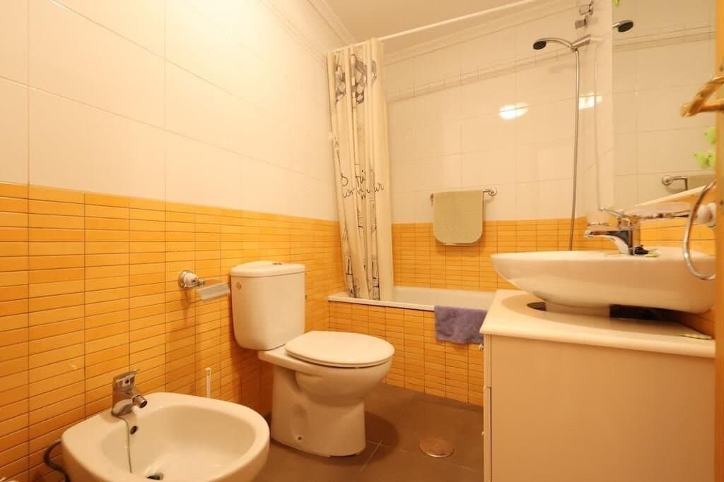 1-Bedroom Apartment in Torrevieja, Torrevieja - 9