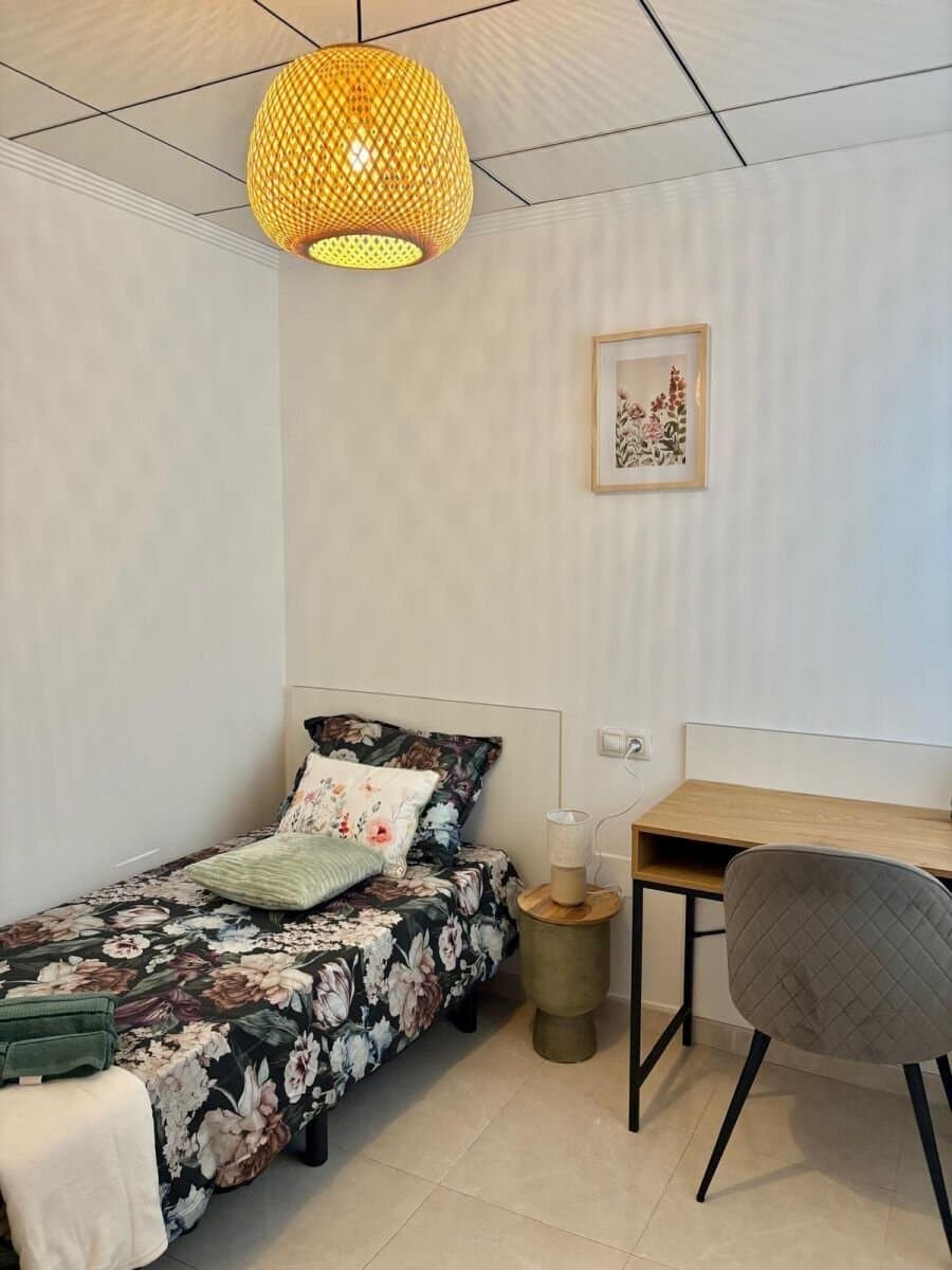 3-Bedroom Apartment in Torrevieja, Torrevieja - 10