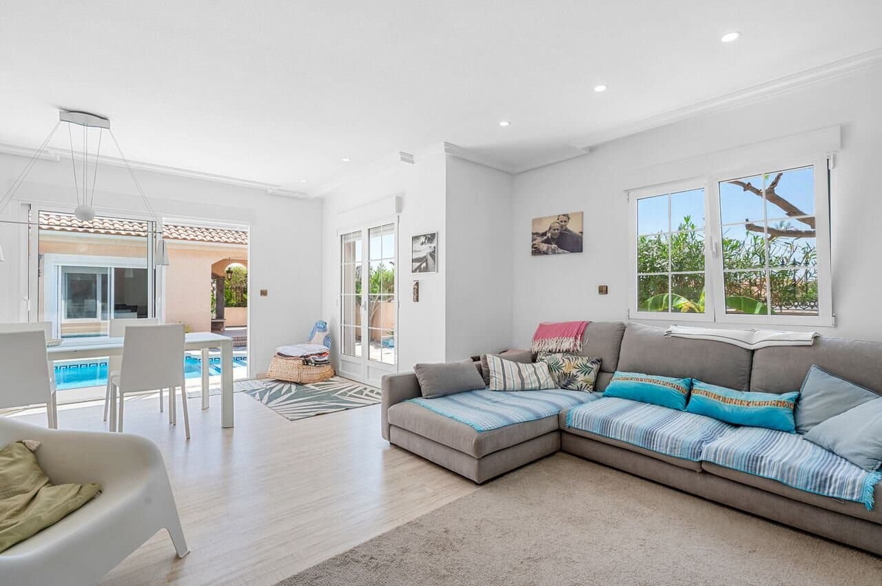 Villa de 7 Dormitorios en Pilar de la Horadada - 10