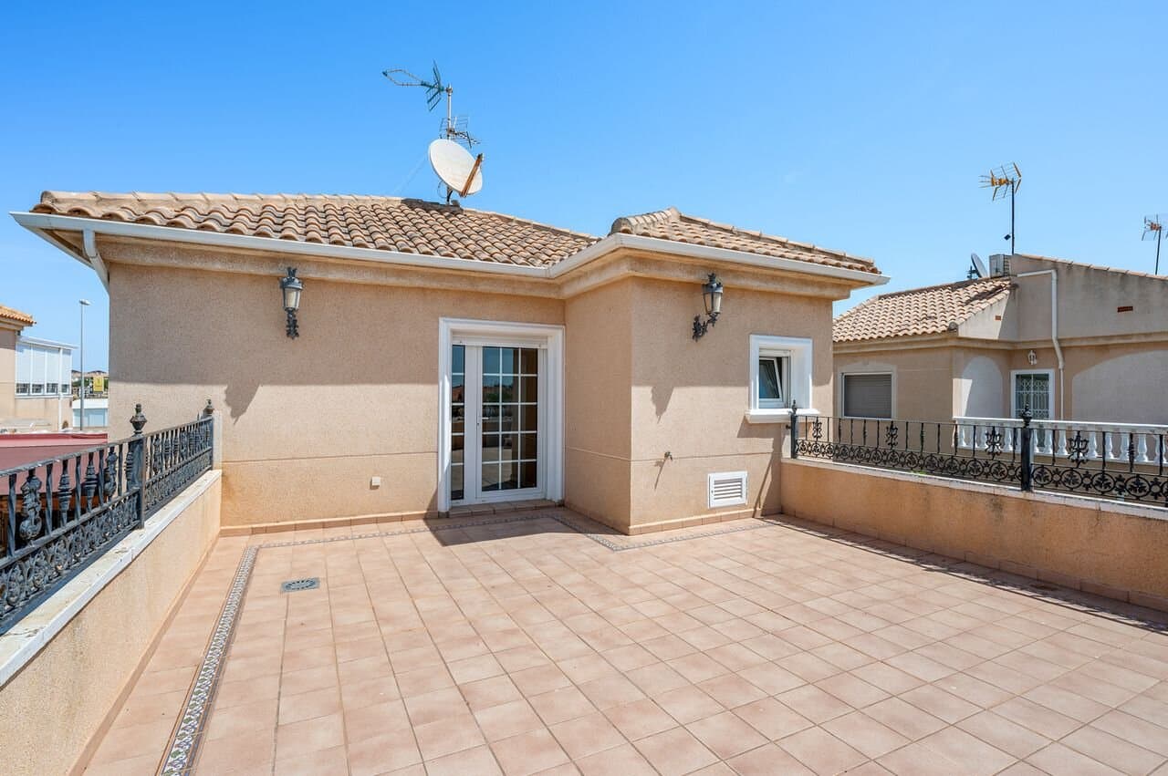 Villa de 7 Dormitorios en Pilar de la Horadada - 27