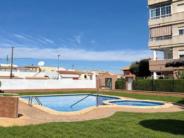 Apartamento de 2 Dormitorios en Estacion de Autobuses, Torrevieja