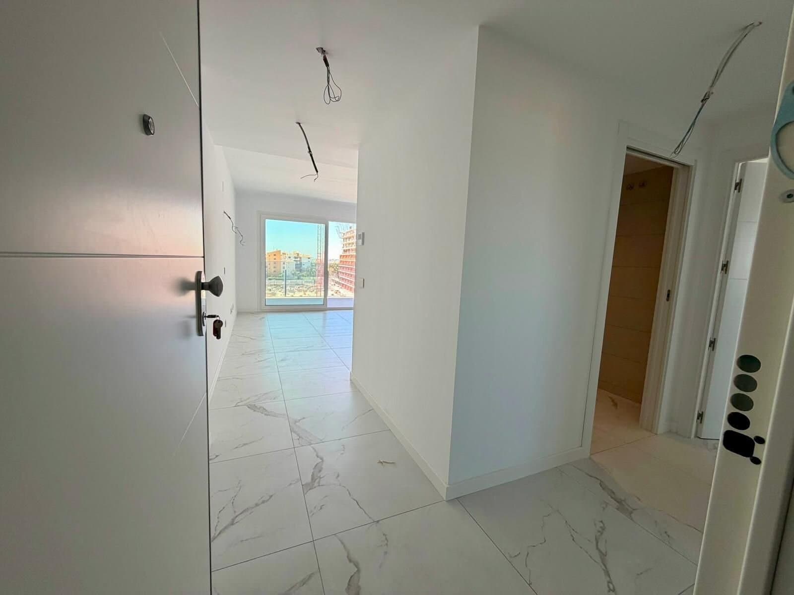 Apartamento de 2 Dormitorios en Punta Prima, Torrevieja - 20