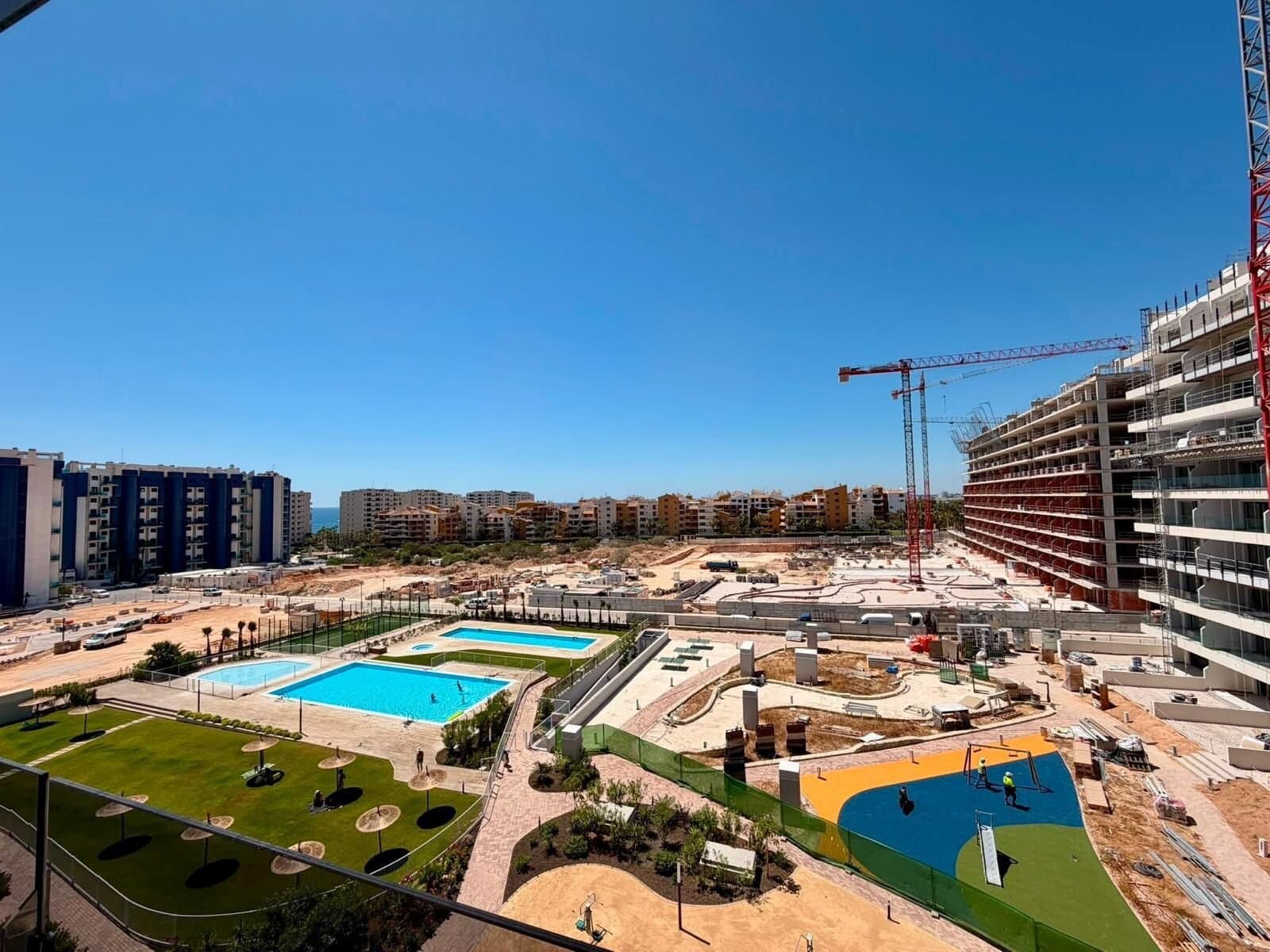 Apartamento de 2 Dormitorios en Punta Prima, Torrevieja - 6