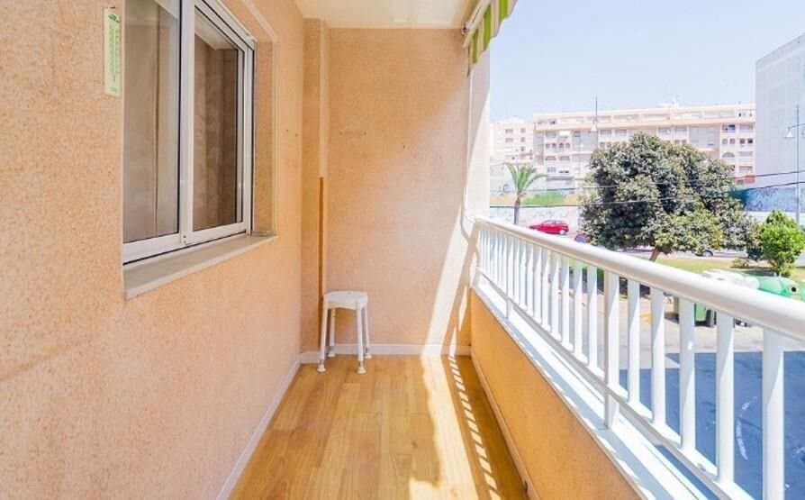 Apartamento de 2 Dormitorios en Estacion de Autobuses, Torrevieja - 13
