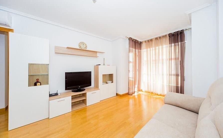 Apartamento de 2 Dormitorios en Estacion de Autobuses, Torrevieja - 16