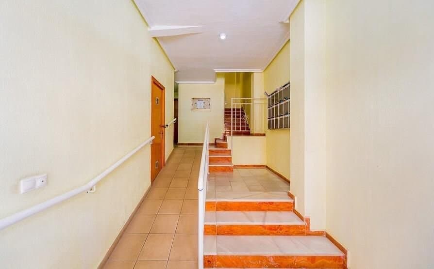 Apartamento de 2 Dormitorios en Estacion de Autobuses, Torrevieja - 5