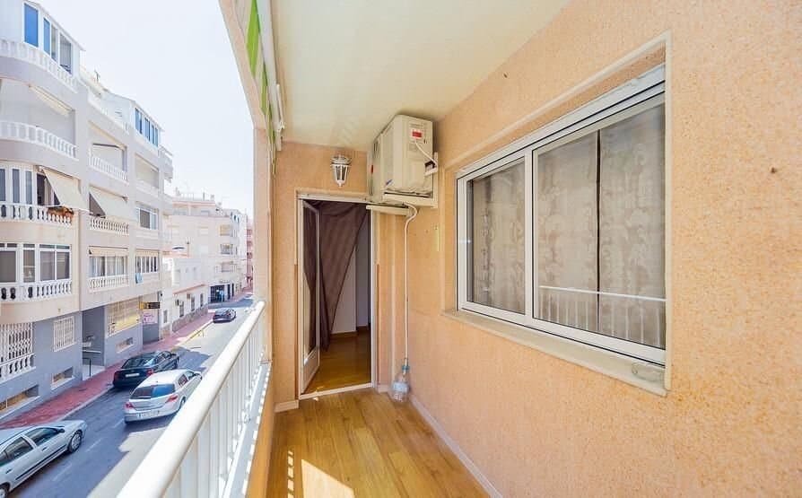 Apartamento de 2 Dormitorios en Estacion de Autobuses, Torrevieja - 6