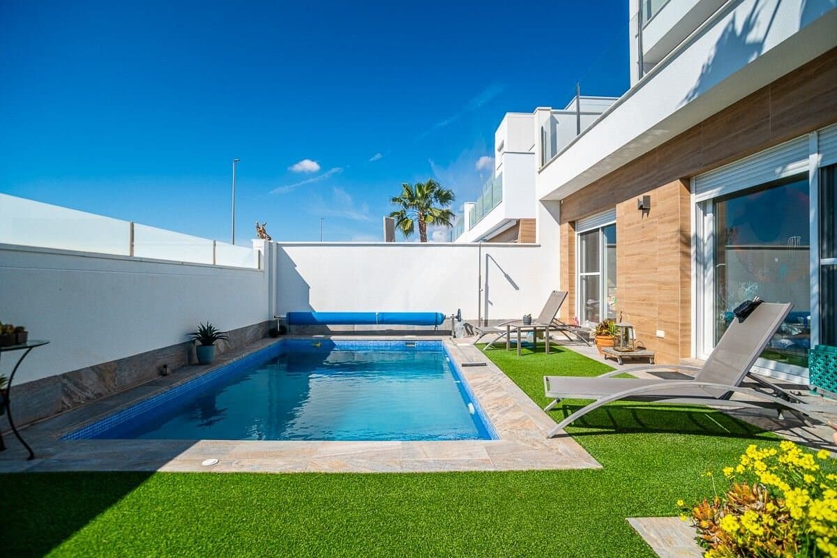 Villa de 3 Dormitorios en Pilar de la Horadada - 2