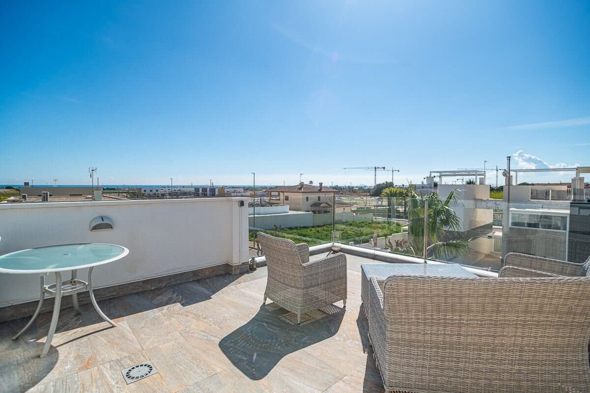 Villa de 3 Dormitorios en Pilar de la Horadada - 27