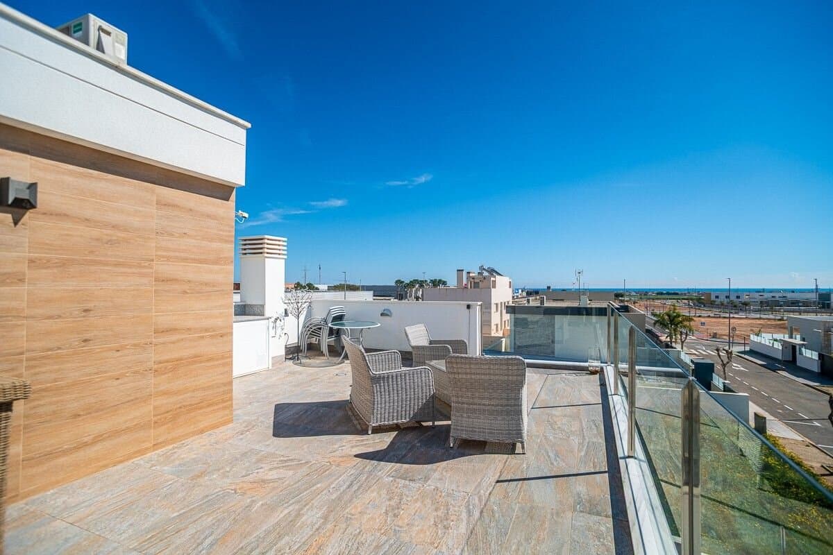 Villa de 3 Dormitorios en Pilar de la Horadada - 28