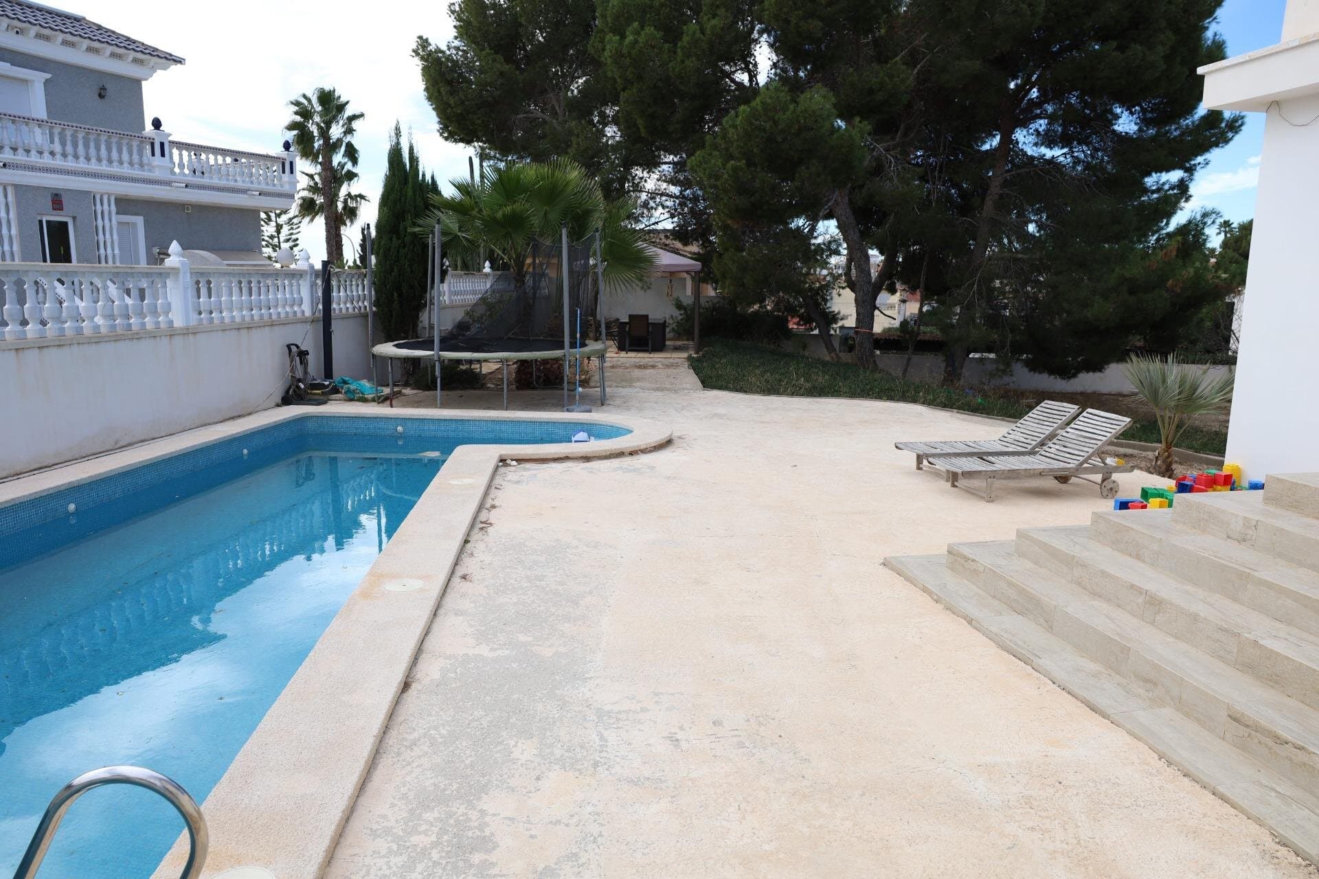 Villa de 5 Dormitorios en Rojales - 11