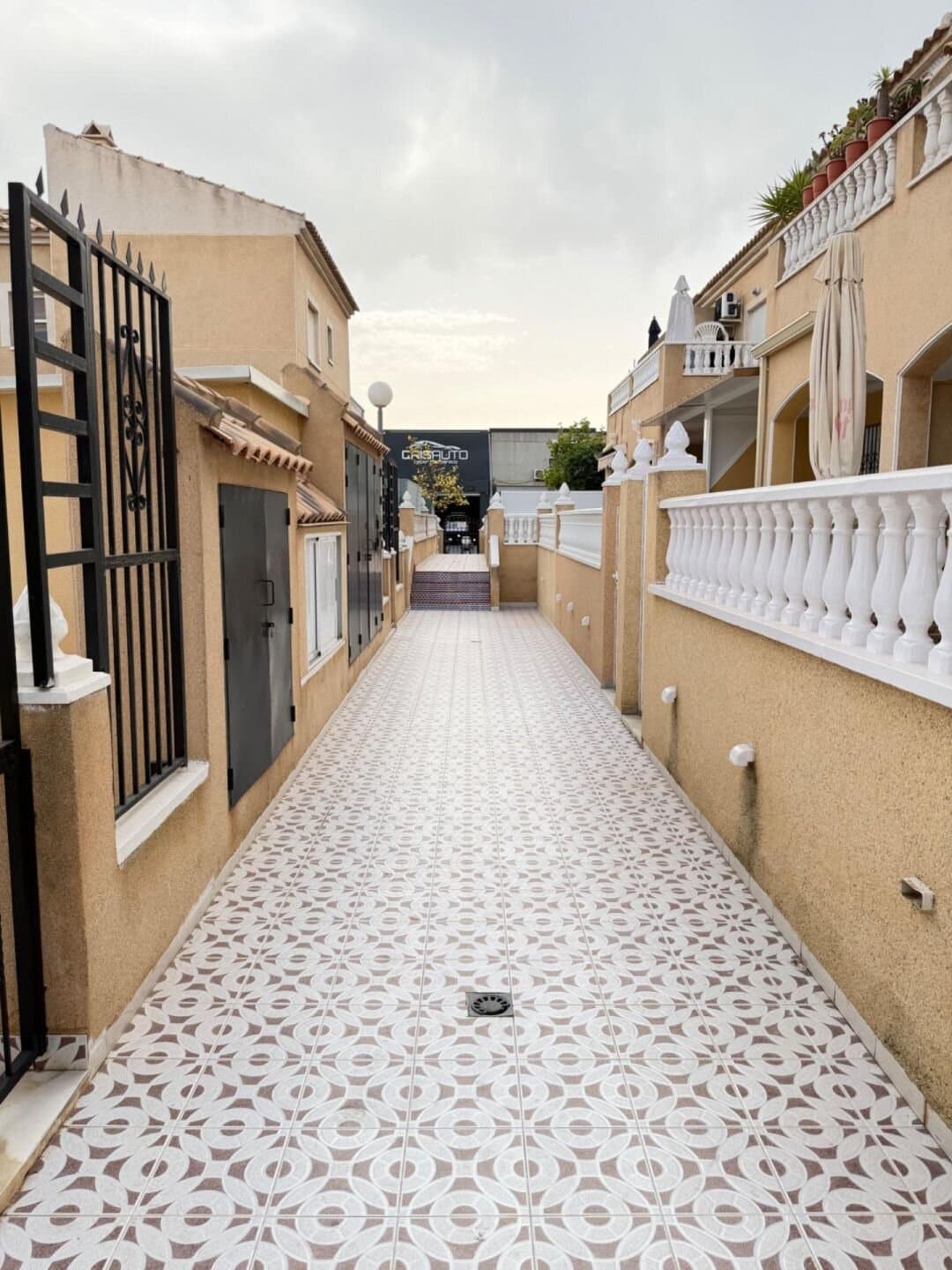 2-Bedroom Apartment in Torrevieja - 4