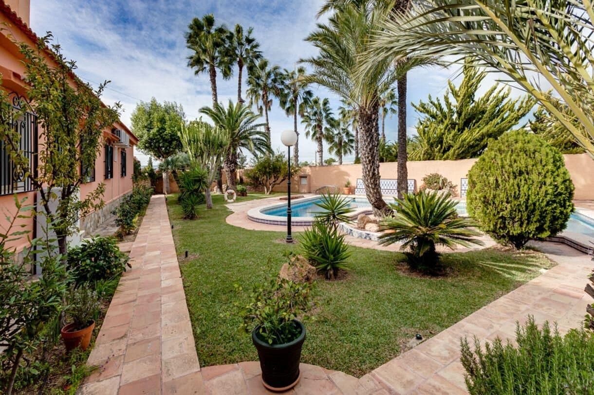Villa de 5 Dormitorios en La Siesta - El Salado - Torreta, Torrevieja - 7