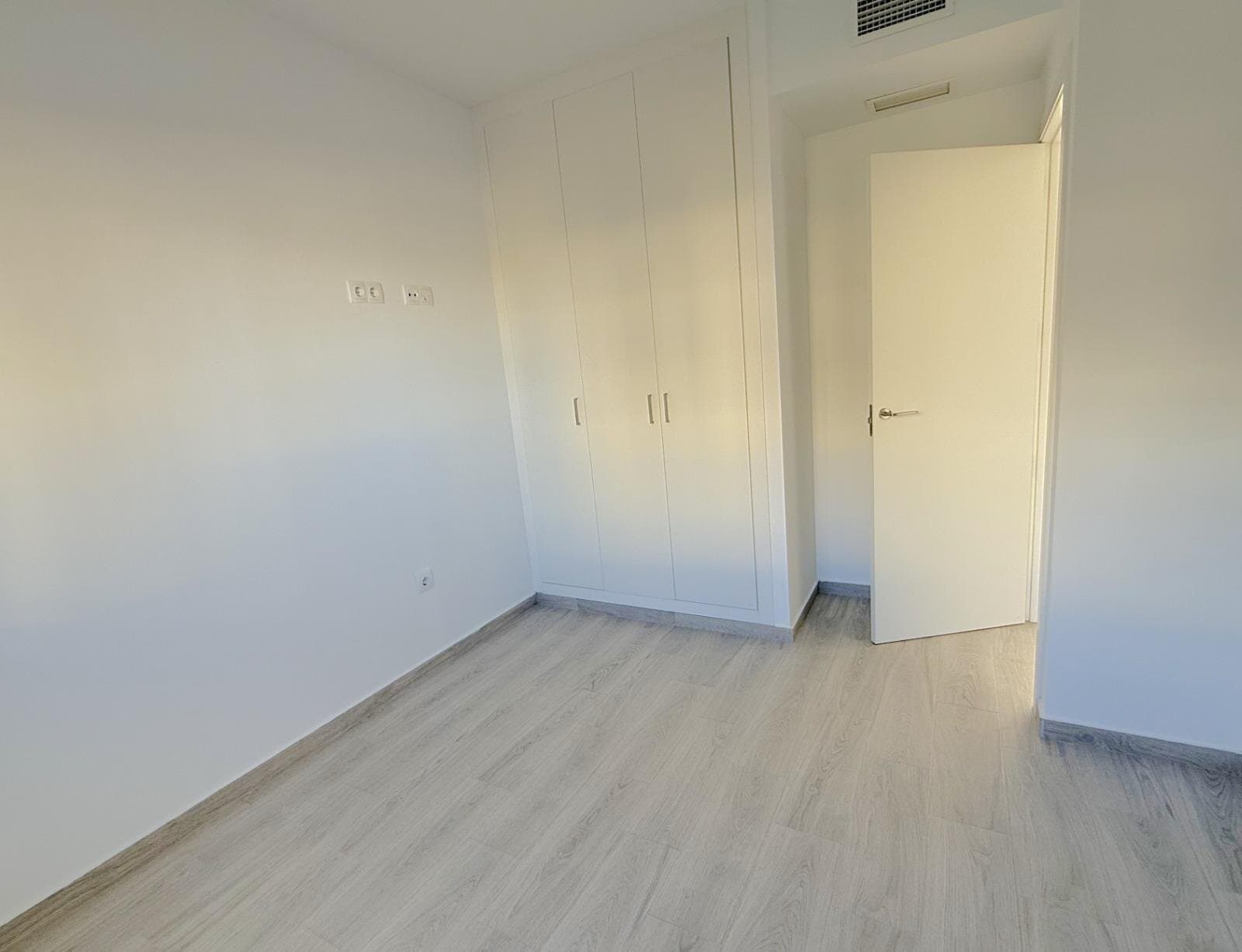 Apartamento de 3 Dormitorios en Los Dolses, Orihuela Costa - 17