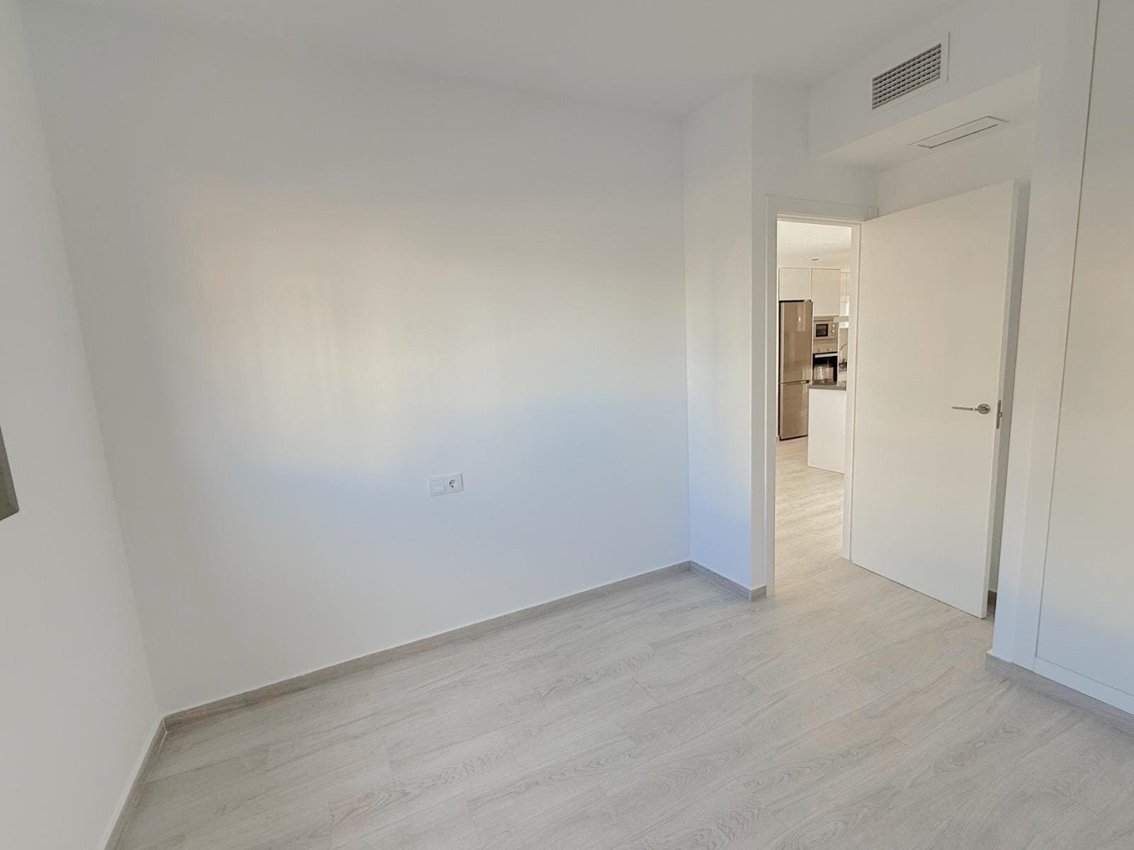 Apartamento de 3 Dormitorios en Los Dolses, Orihuela Costa - 19