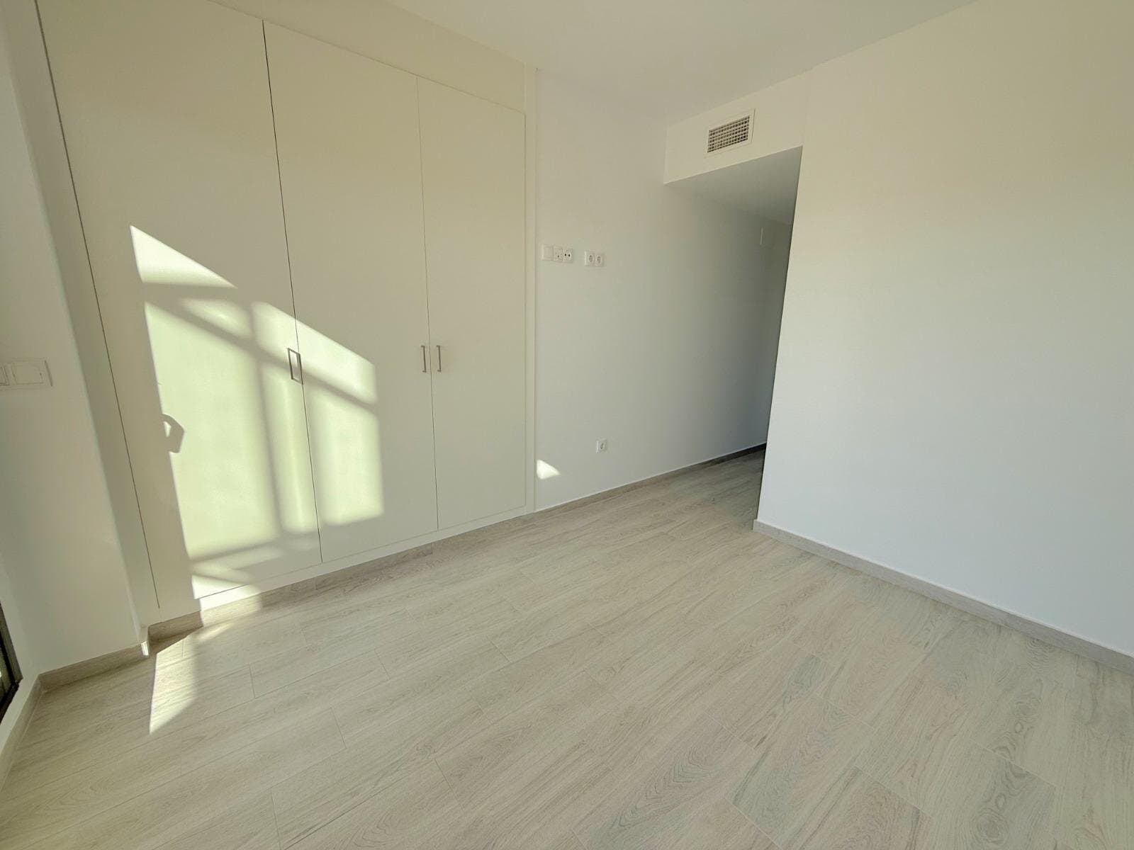 Apartamento de 3 Dormitorios en Los Dolses, Orihuela Costa - 27