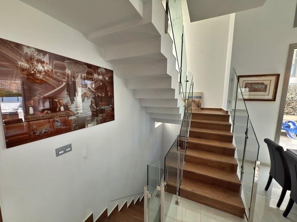 5-Bedroom Villa in Villamartín-las Filipinas, Orihuela Costa - 18