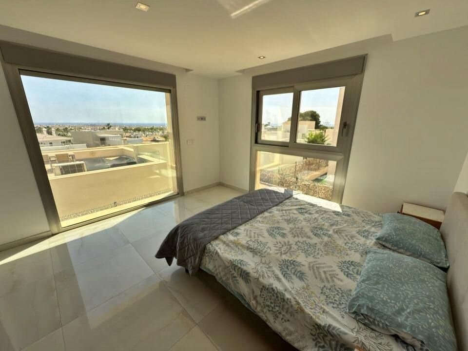 5-Bedroom Villa in Villamartín-las Filipinas, Orihuela Costa - 27