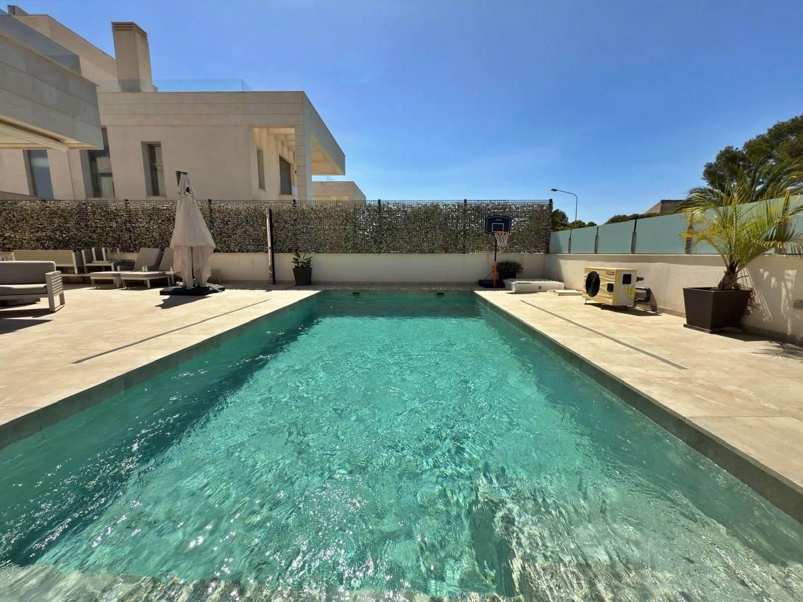 5-Bedroom Villa in Villamartín-las Filipinas, Orihuela Costa - 48