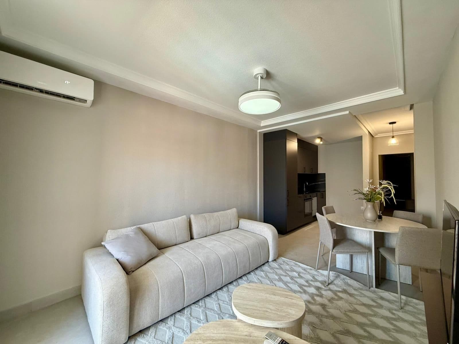 Apartamento de 2 Dormitorios en Estacion de Autobuses, Torrevieja - 17