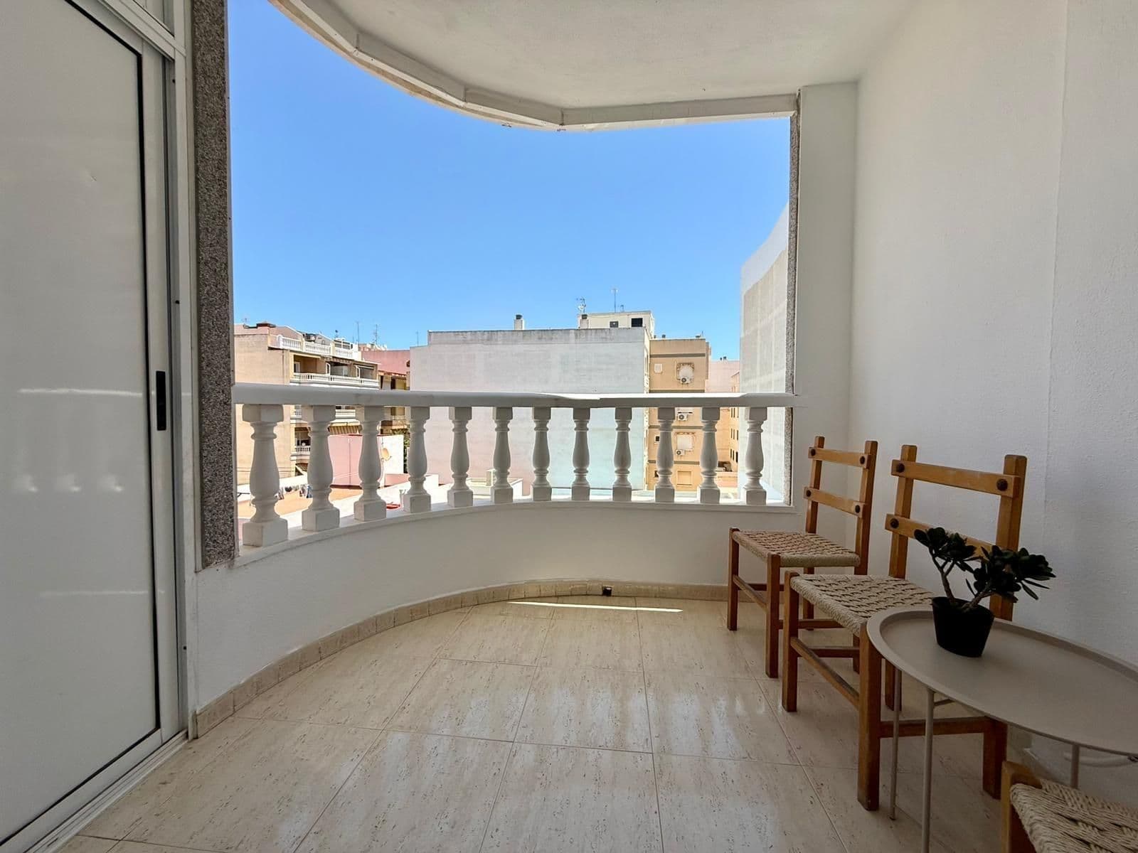 Apartamento de 2 Dormitorios en Estacion de Autobuses, Torrevieja - 22