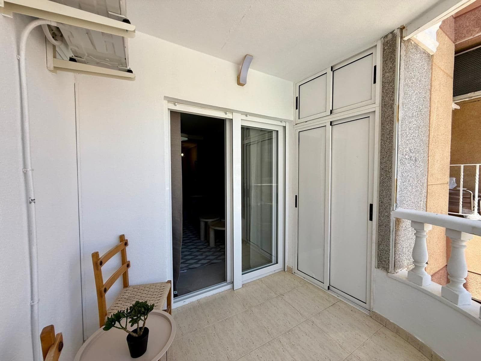 Apartamento de 2 Dormitorios en Estacion de Autobuses, Torrevieja - 24