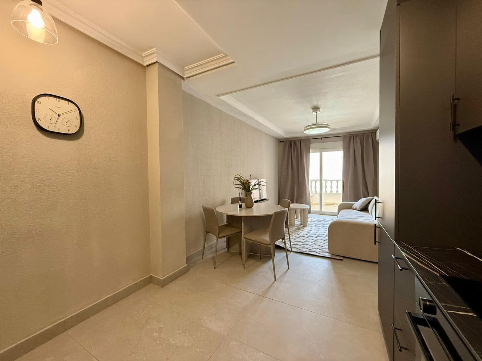 Apartamento de 2 Dormitorios en Estacion de Autobuses, Torrevieja - 7