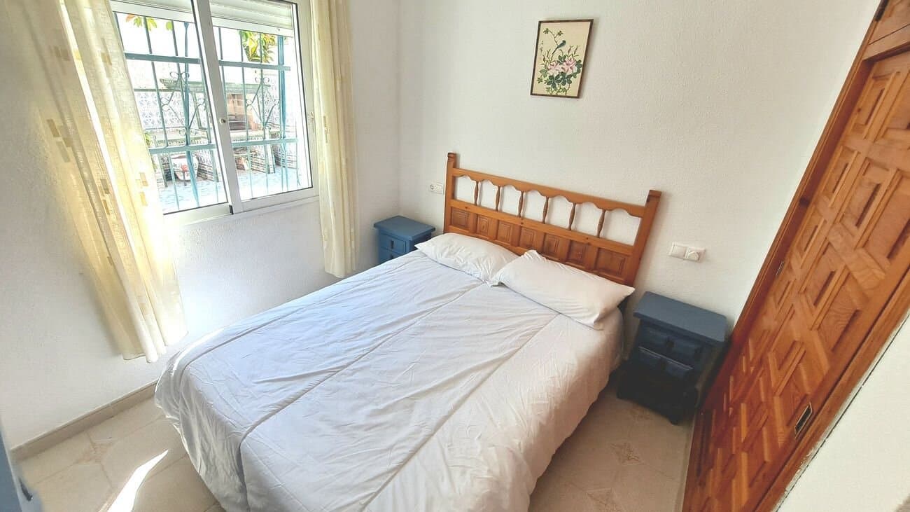 Villa de 3 Chambres à Lomas de Cabo Roig, Orihuela Costa - 28