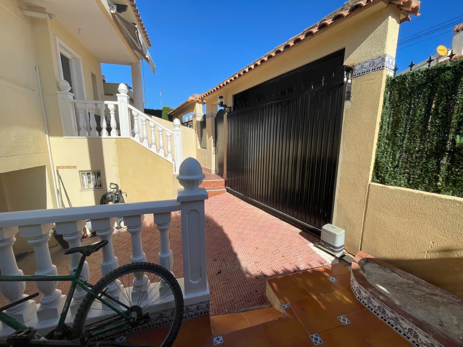 Villa de 4 Dormitorios en Urbanizaciones, Guardamar del Segura - 15