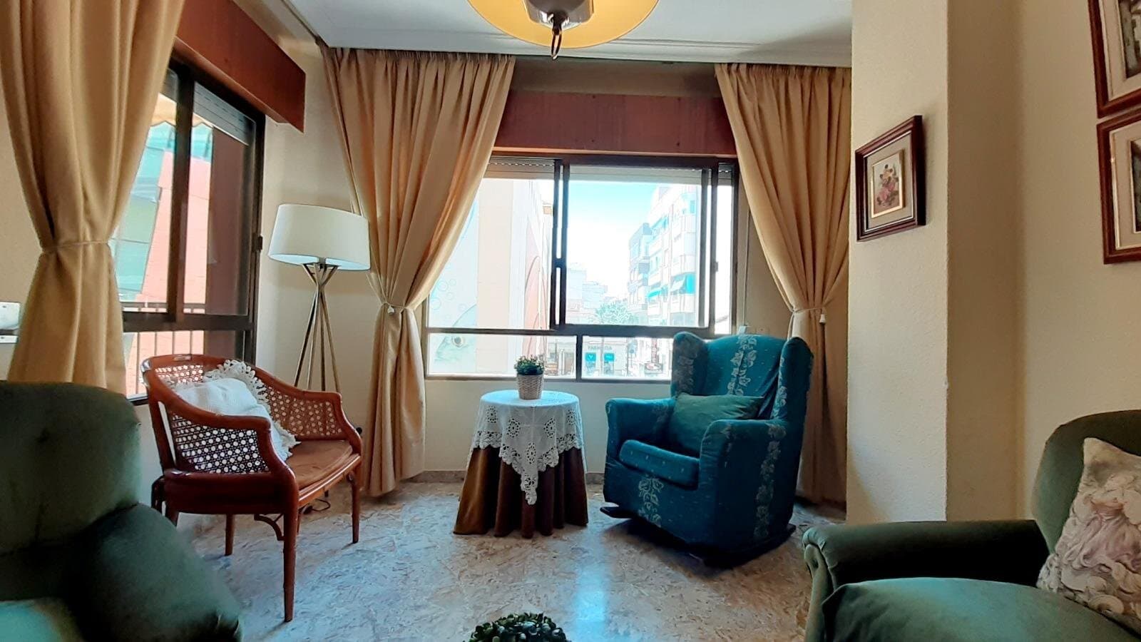 4-Bedroom Apartment in Torrevieja, Torrevieja - 15