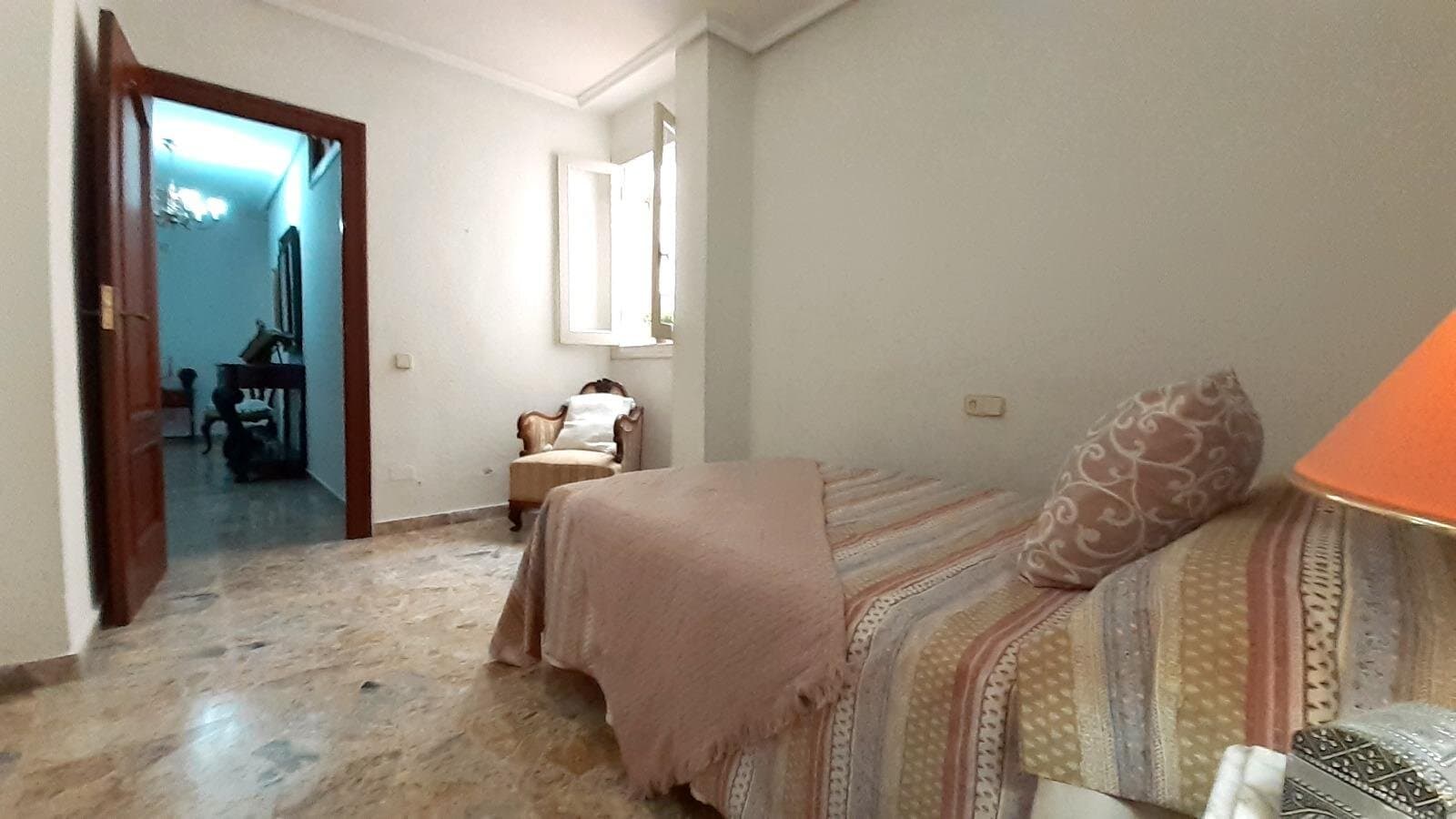 4-Bedroom Apartment in Torrevieja, Torrevieja - 23